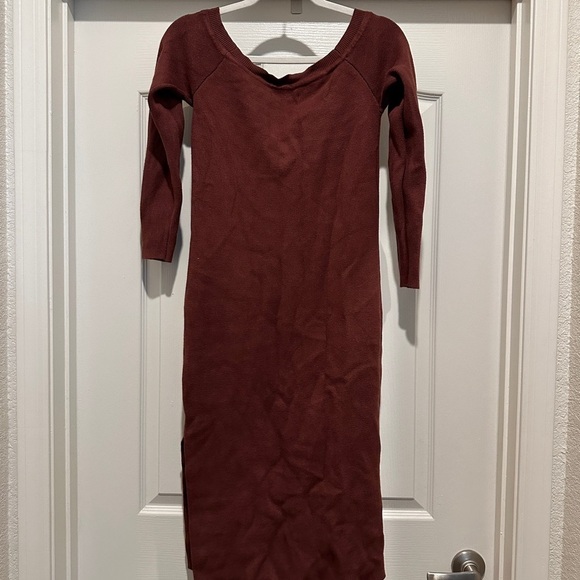 Abercrombie & Fitch Off the Shoulder Sweater Midi Dress - Picture 7 of 7